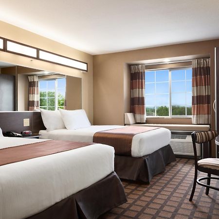 Microtel Inn & Suites By Wyndham Midland Exteriör bild