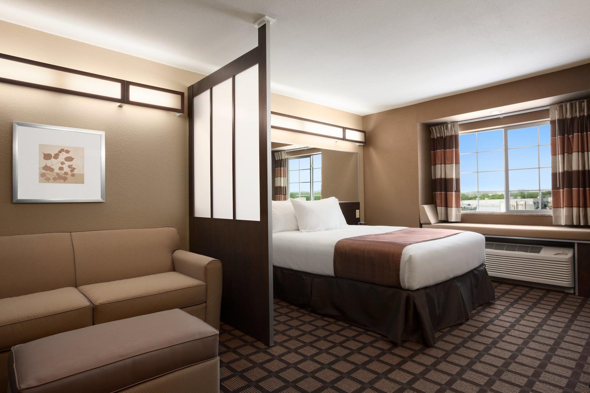 Microtel Inn & Suites By Wyndham Midland Exteriör bild