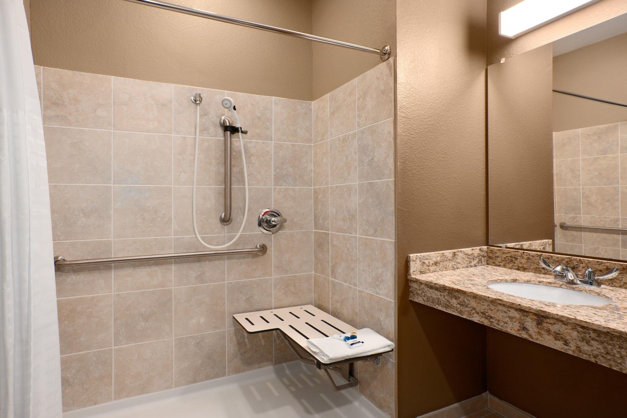 Microtel Inn & Suites By Wyndham Midland Exteriör bild