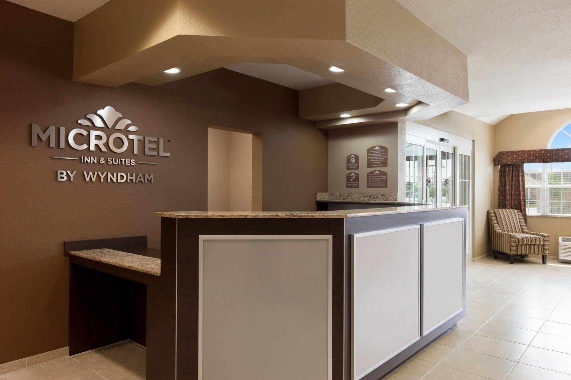 Microtel Inn & Suites By Wyndham Midland Exteriör bild